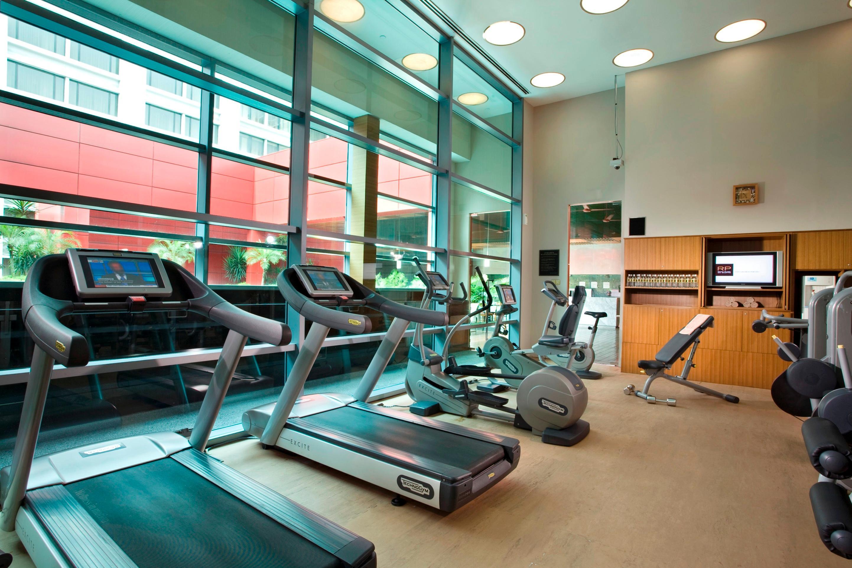 Royal Plaza On Scotts Hotell Singapore Eksteriør bilde The gym at the InterContinental London The O2