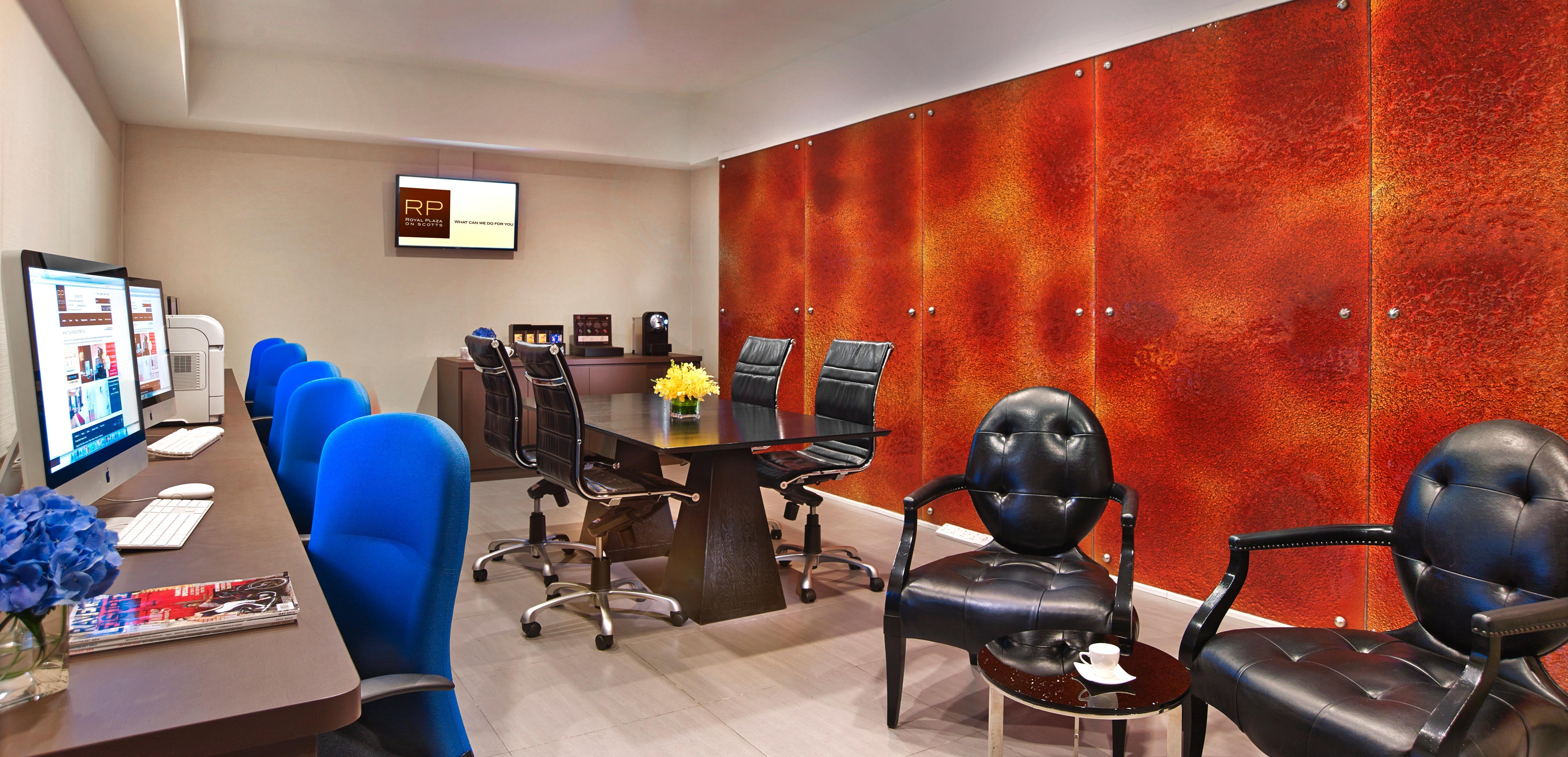 Royal Plaza On Scotts Hotell Singapore Eksteriør bilde The RP office in London