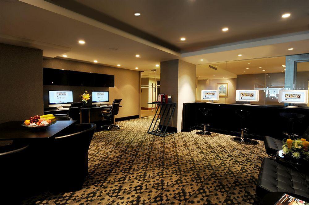 Royal Plaza On Scotts Hotell Singapore Fasiliteter bilde The Business Centre
